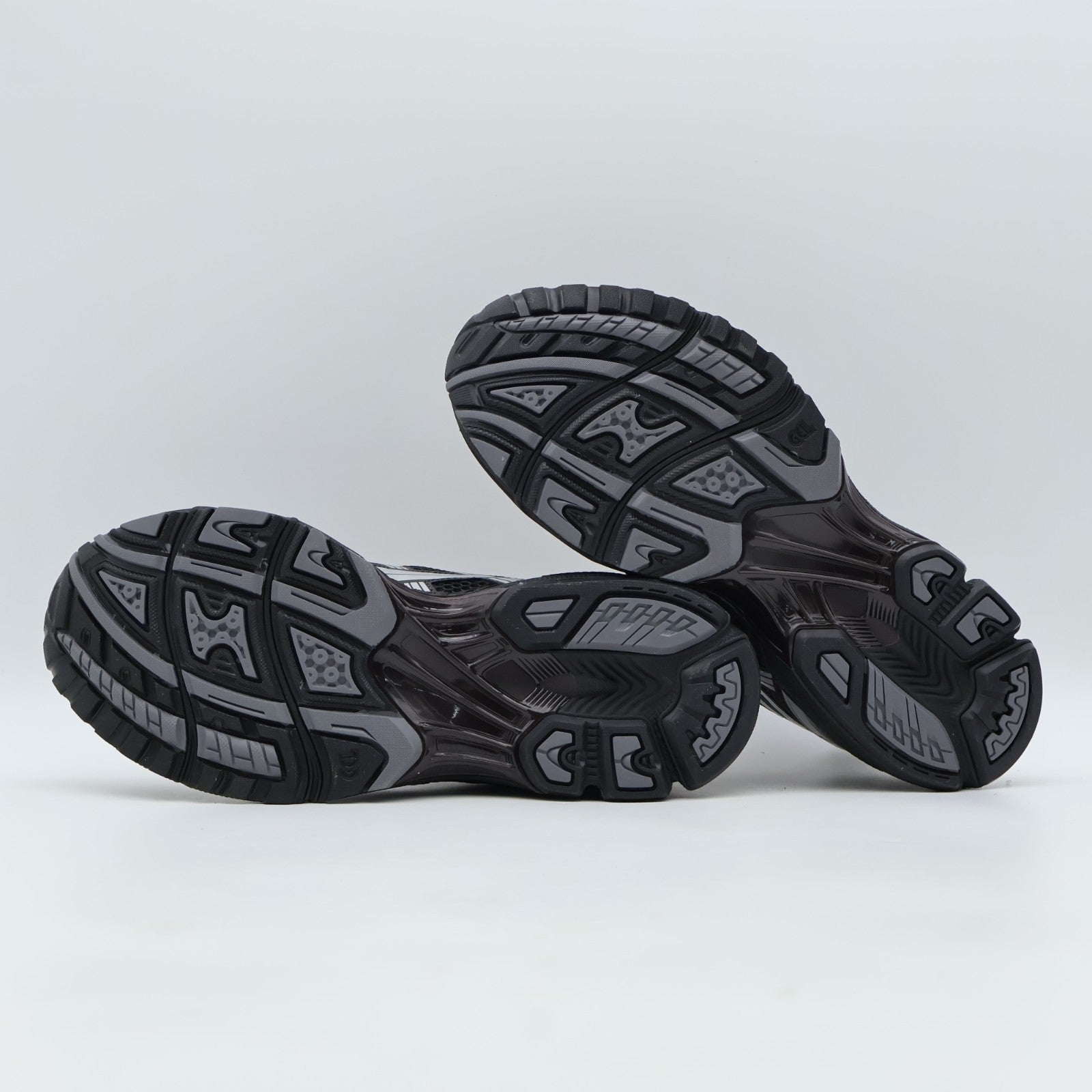 1203A537-022 Asics Gel-Kayano 14 Obsidian Grey Pure Silver (Men's)