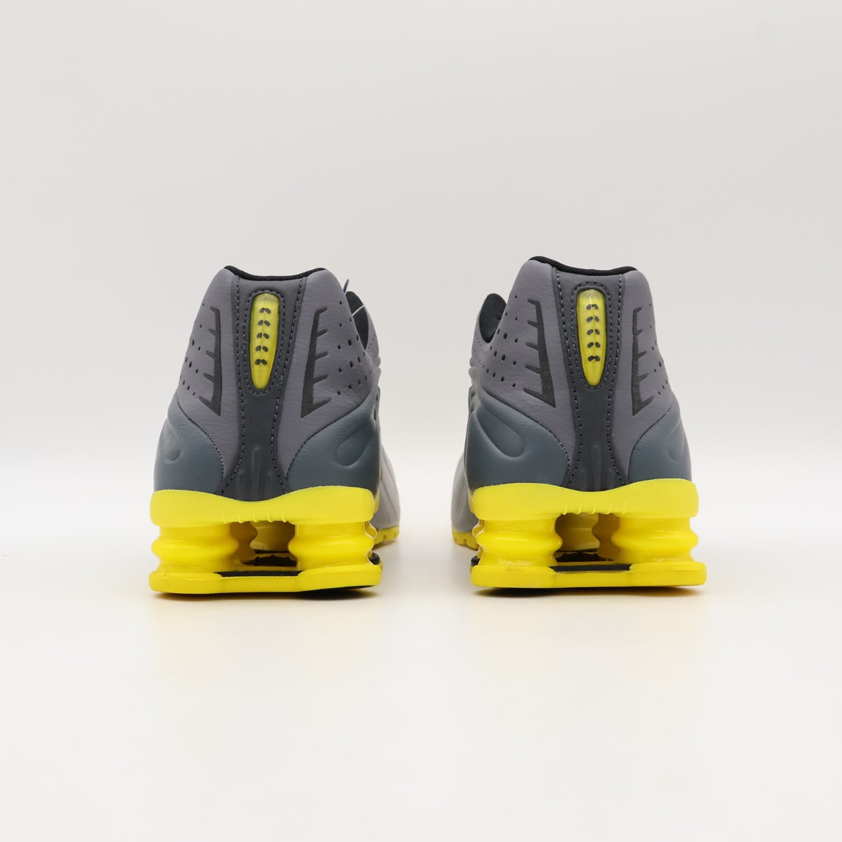 IH3397-078 Nike Shox R4 Bright Citron (Men's)
