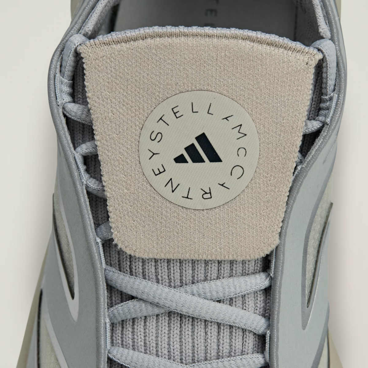 JQ5142 Stella McCartney Ã adidas Adistar Clear Onix/Willow Grey/Almond (Men's)