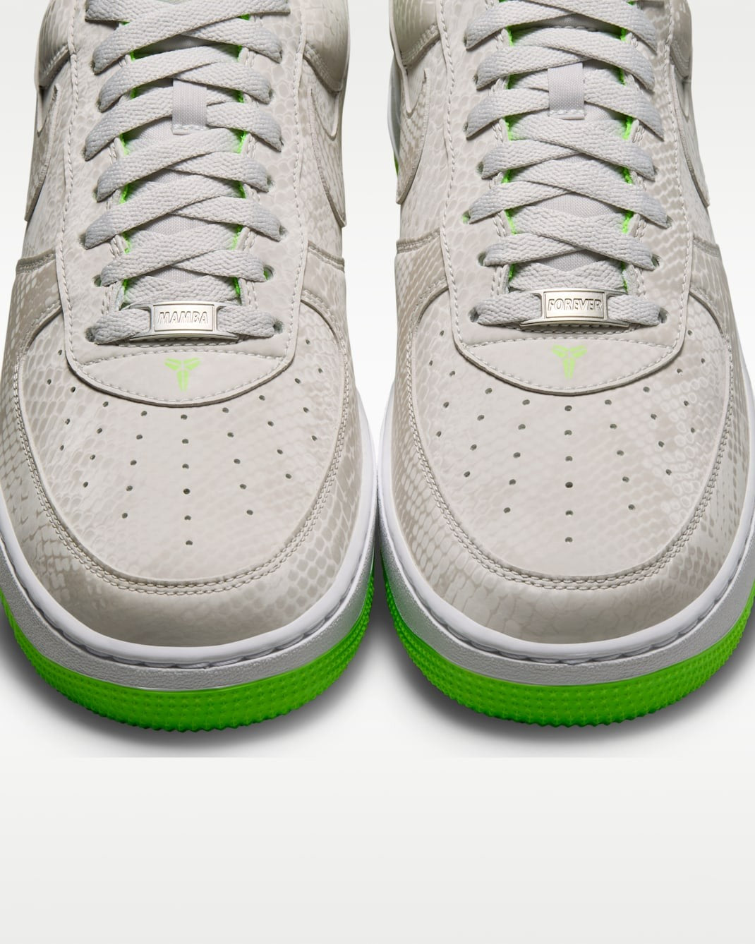 IB0018-006 Kobe Bryant Ã Nike Air Force 1 Low "Vast Grey"
