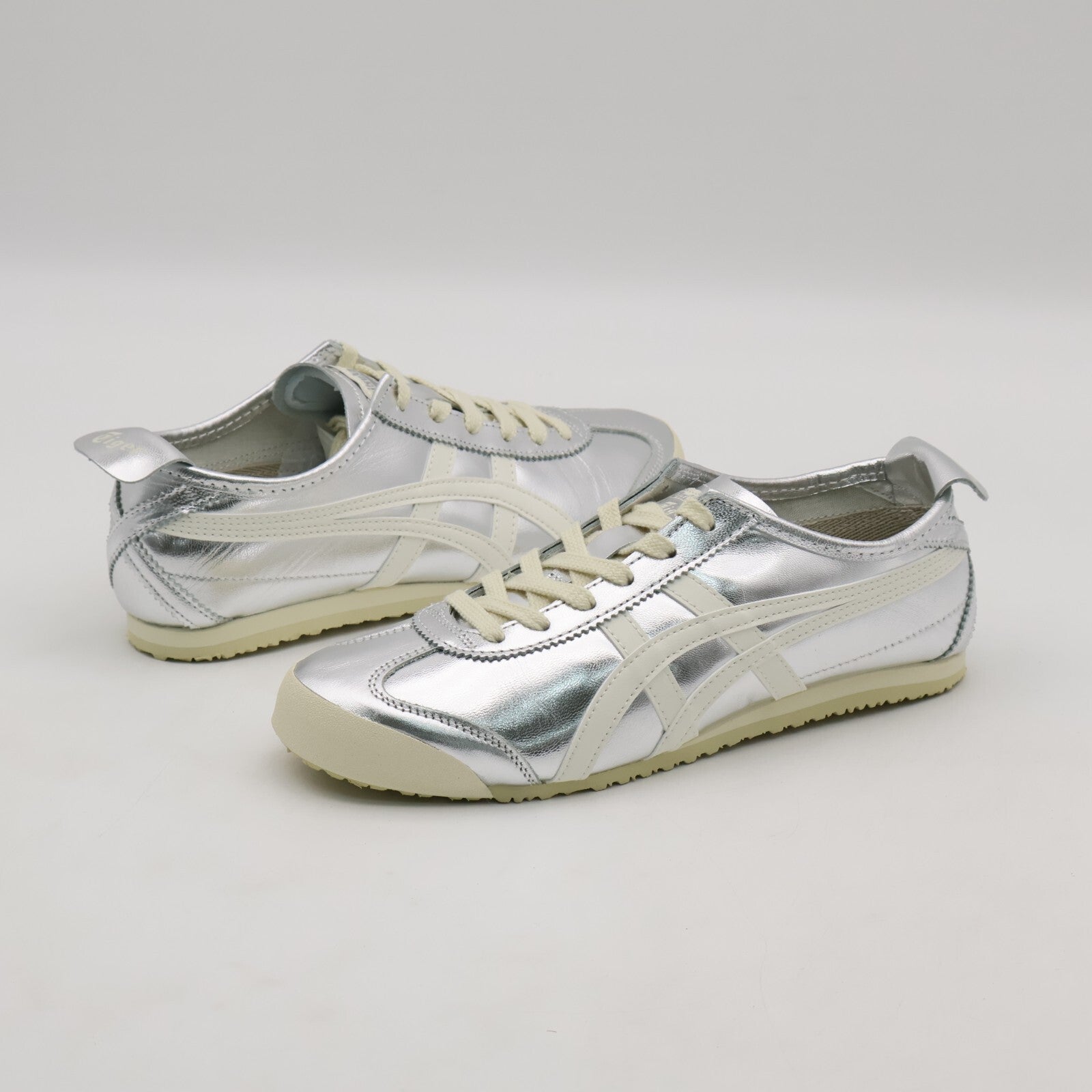 1183B566-021 Onitsuka Tiger Mexico 66 Silver Off White (Men's)