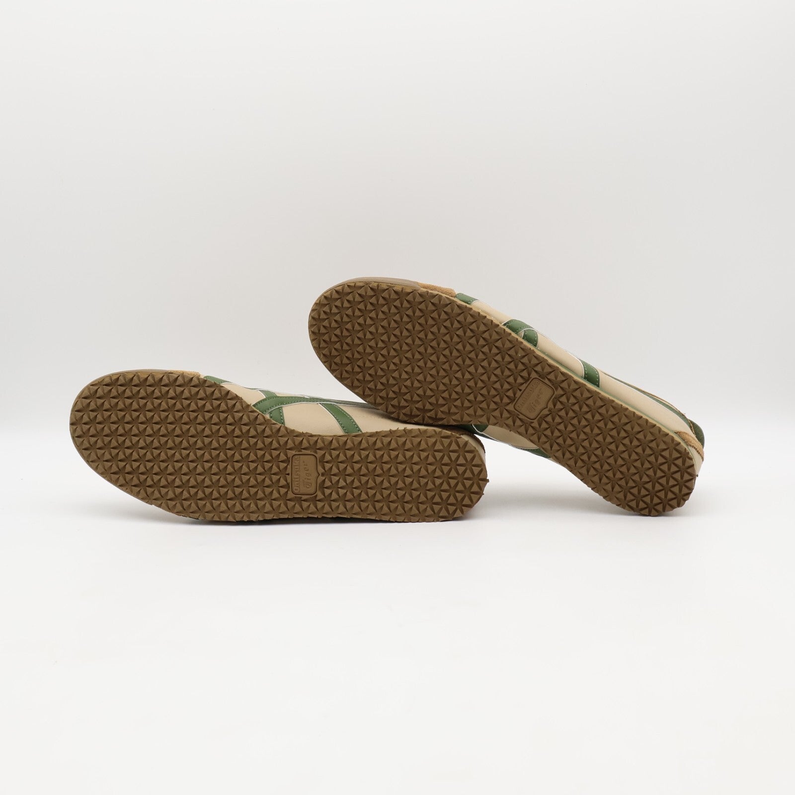 1183C102-250 Onitsuka Tiger Mexico 66 Beige Grass Green (Men's)