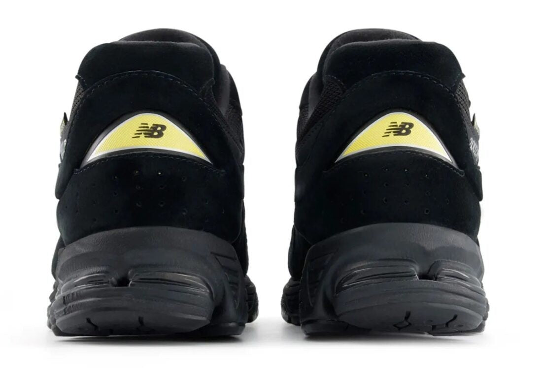 M2002RX3 New Balance 2002R GORE-TEX Black Yellow (Men's)