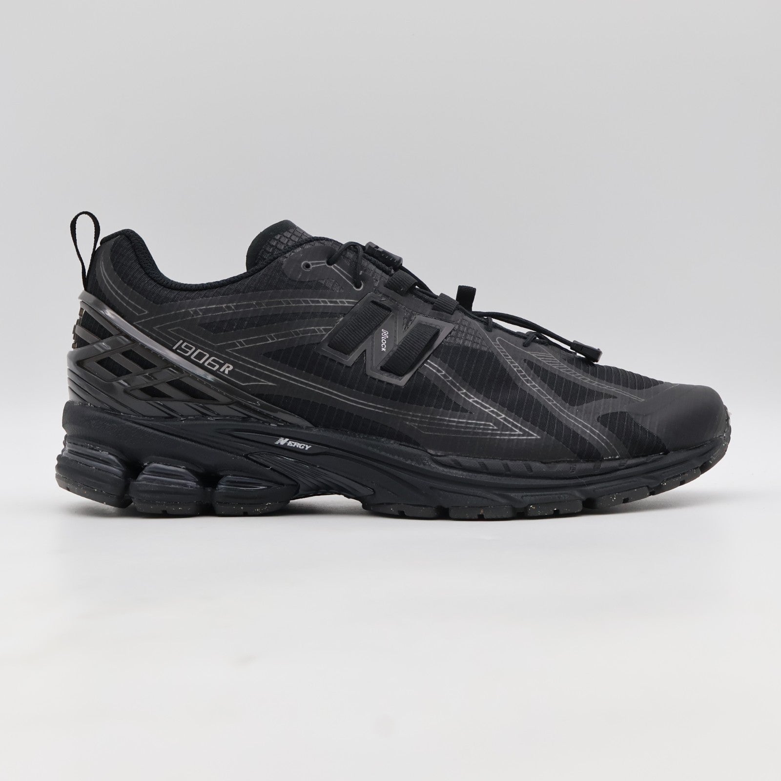 U1906RNB New Balance 1906R Triple Black (Men's)