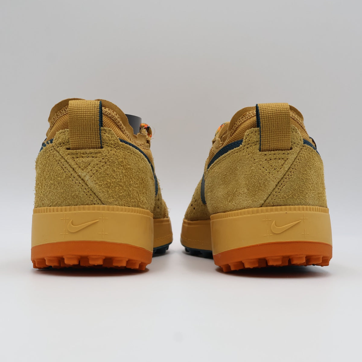 HJ4316-700 Nike C1TY Premium Wheat Golden Autumn Sunset Nightshade (Men's)