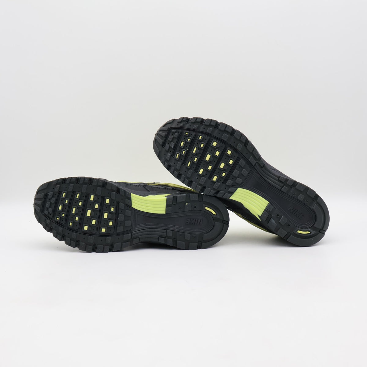 IF0668-300 Nike P-6000 PRM Limelight Dark Smoke Grey Limelight (Men's)