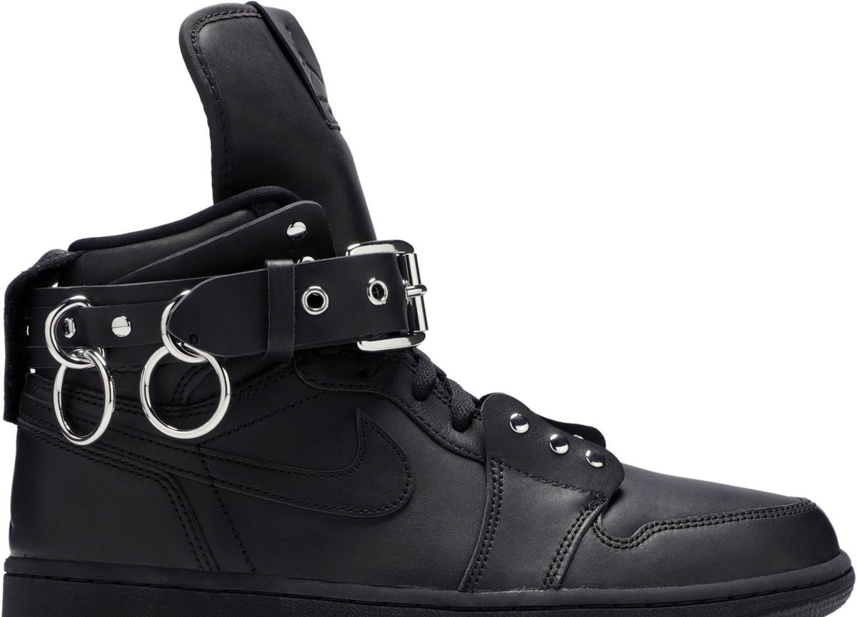CN5738-001 COMME des GARCONS Ã Nike Air Jordan 1 High "Black" (Men's)