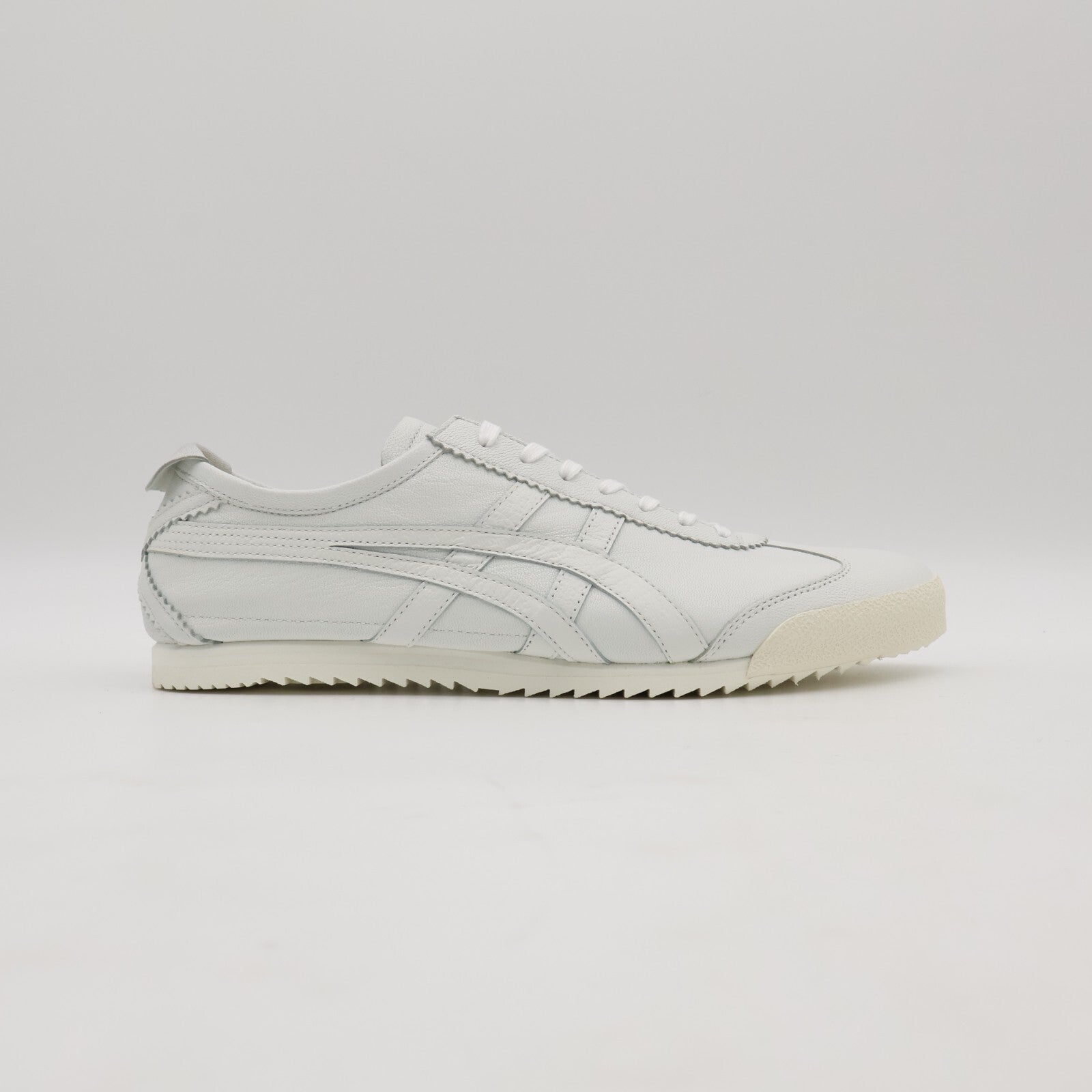 1181A367-101 Onitsuka Tiger NIPPON MADE Mexico 66 Deluxe White (Men's)