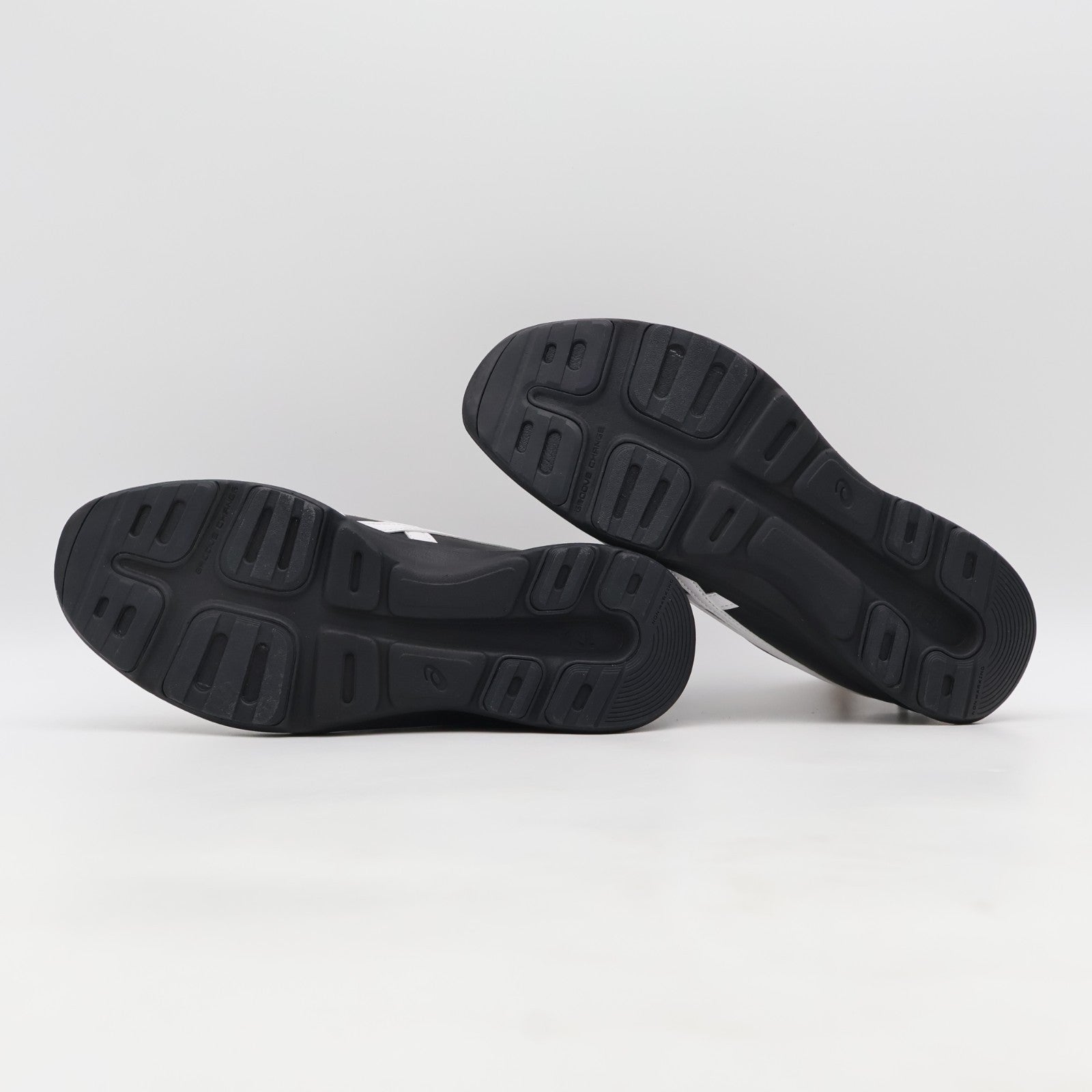 1242A024-001 Asics Lifewalker LE Black White (Women's)