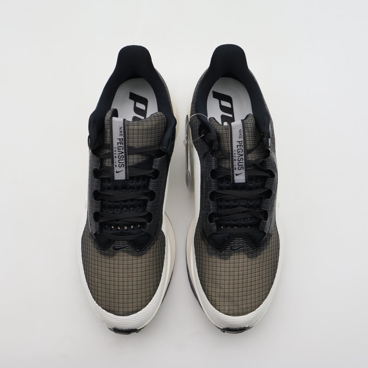 IR2166-001 Nike Pegasus Premium "Black/Sail" (Men's)