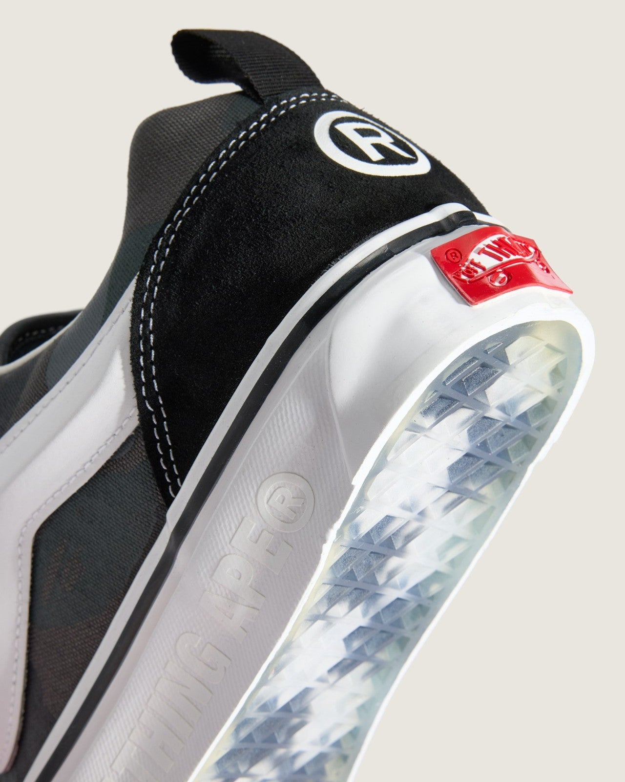 VN000Z3929B A BATHING APE Ã Vans Premium Knu Skool "Camo Black" (Men's)