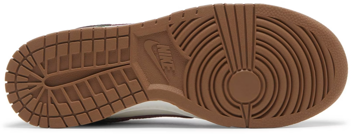 FB7160-161 Nike Dunk Low "Gorge Green" (Men's)