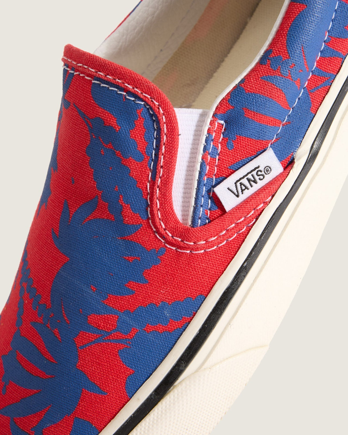 VN000D6YCYL Vans Classic Slip-On Multi (Men's)