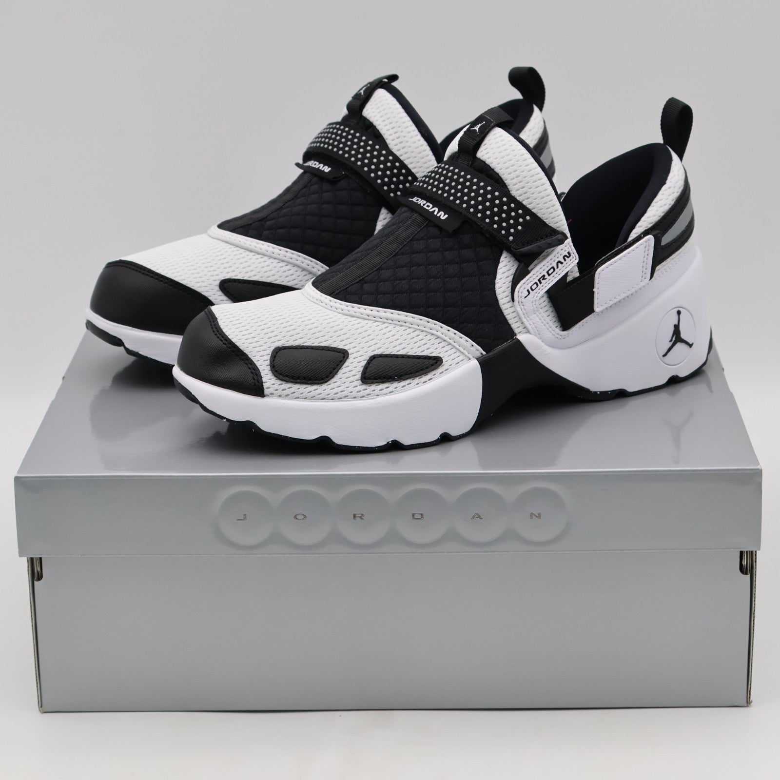 HQ2164-100 Nike Jordan Trunner LX White Reflective Silver Black (Women's)