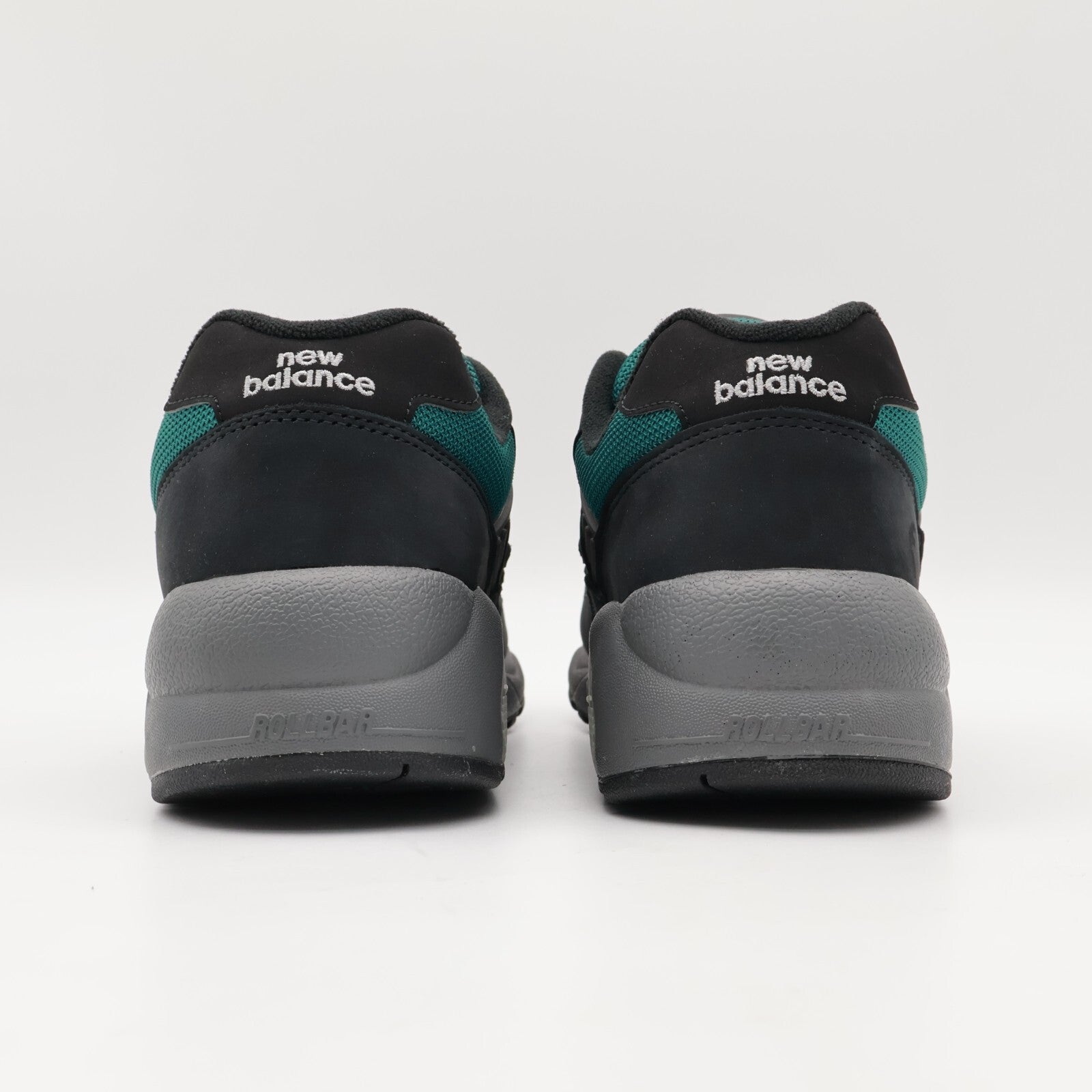 MT580VE2 New Balance 580 Black (Men's)