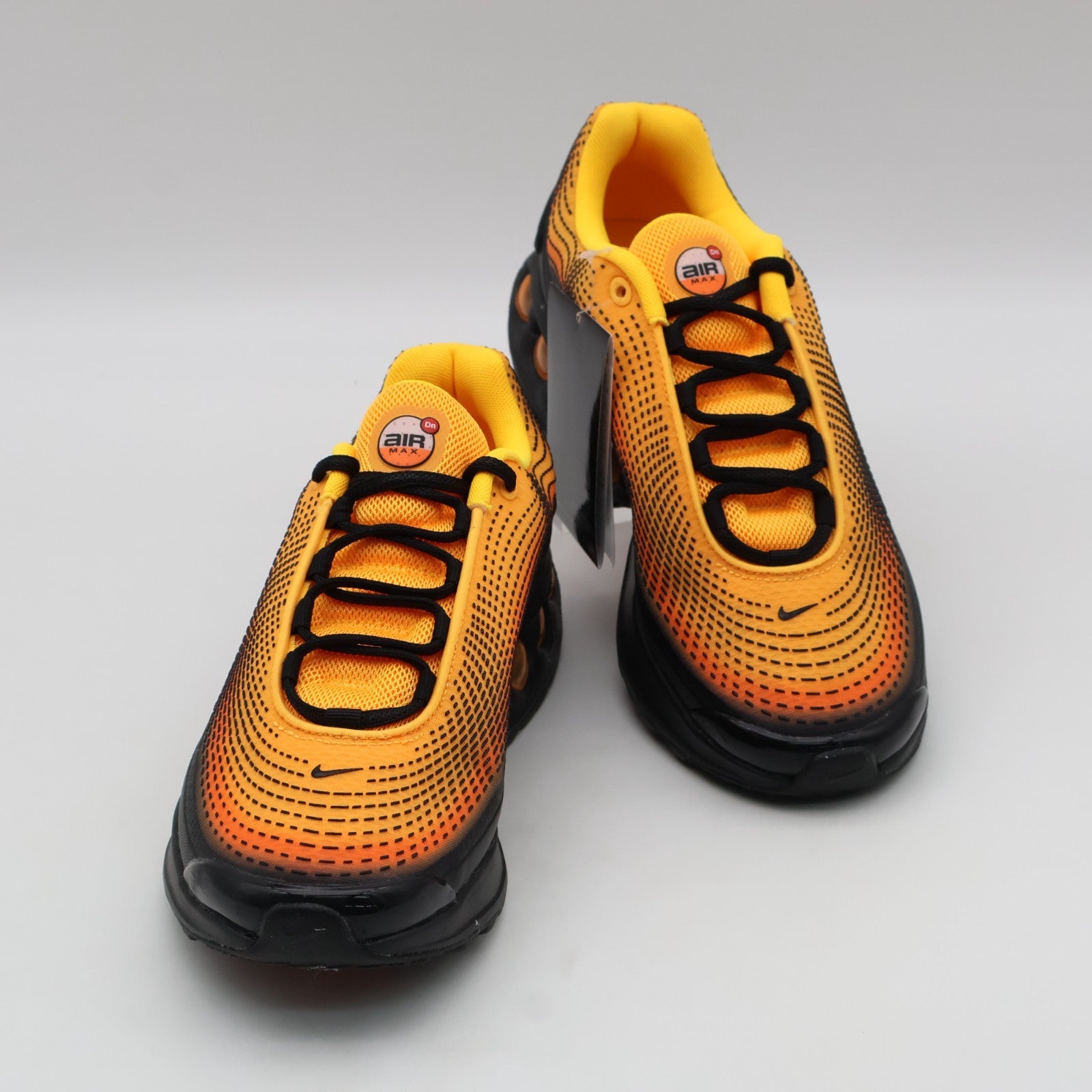 HM0810-800 Nike Air Max DN SE Laser Orange Black Total Orange Comet Red (Men's)