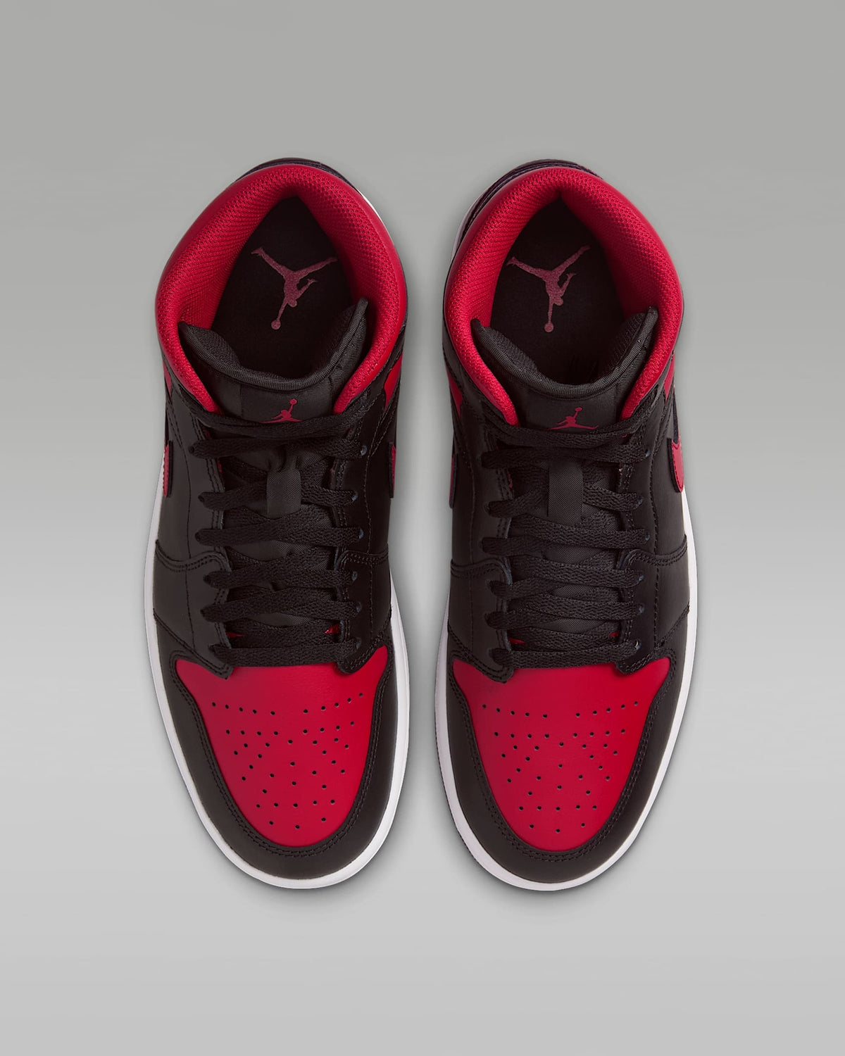 DQ8426-067 Nike Air Jordan 1 Mid Bred (Men's)
