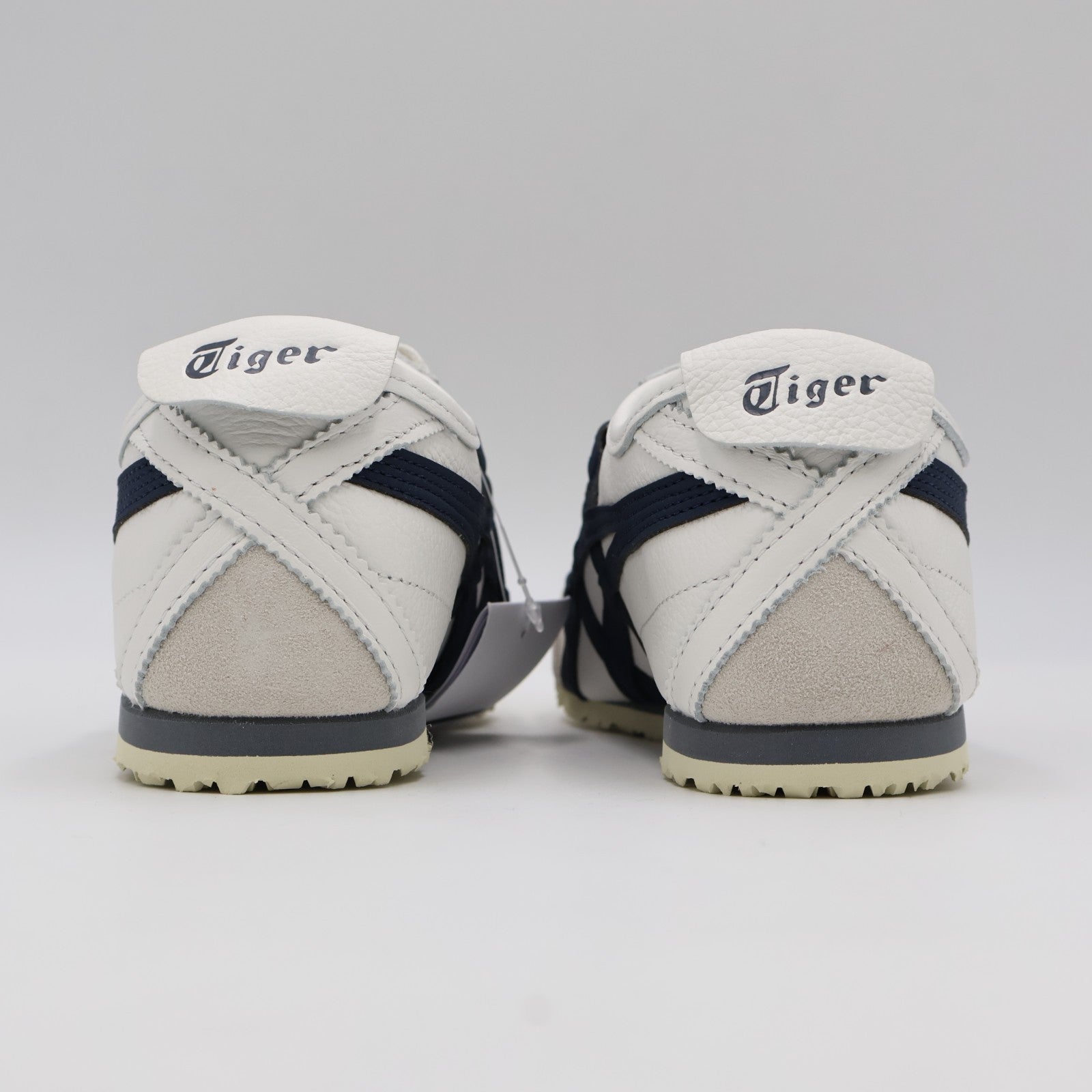 1183C577-100 Onitsuka Tiger Mexico 66 Viny Off White/Iron Navy (Men's)