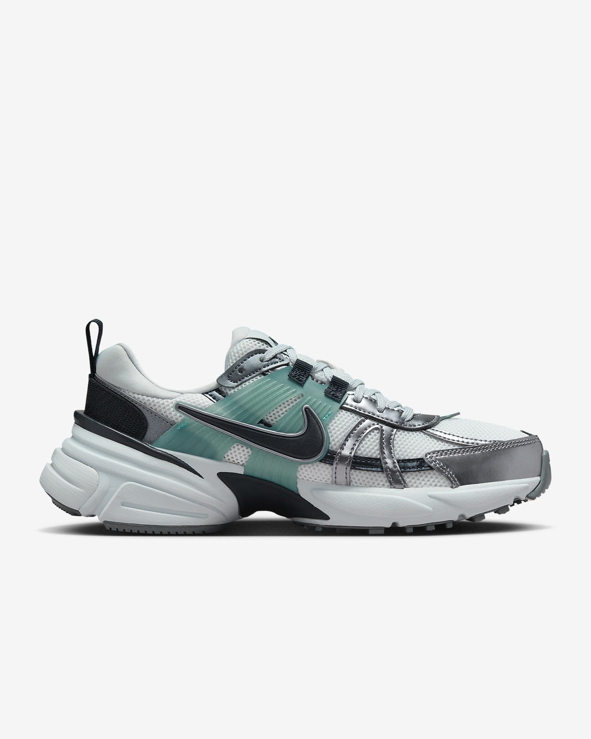 HQ3484-121 Nike Women's V2K Run Summit White Metallic Cool Gray Pure (Women's)
