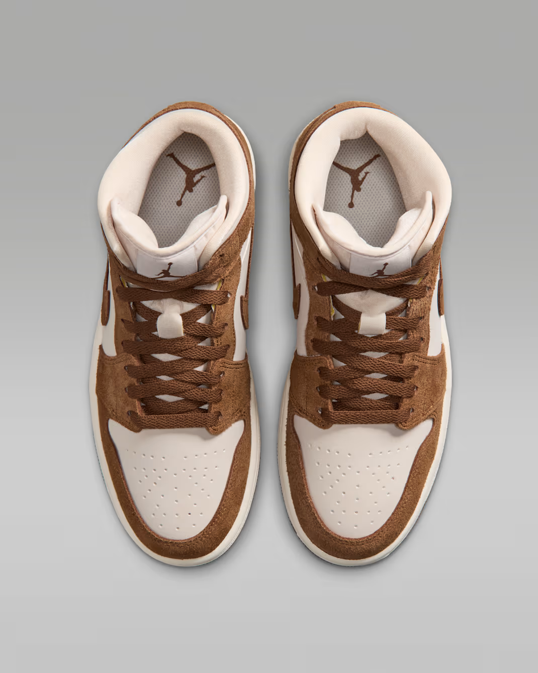 BQ6472-203 Nike Air Jordan 1 Mid "Light British Tan/Chalk" (Women's)