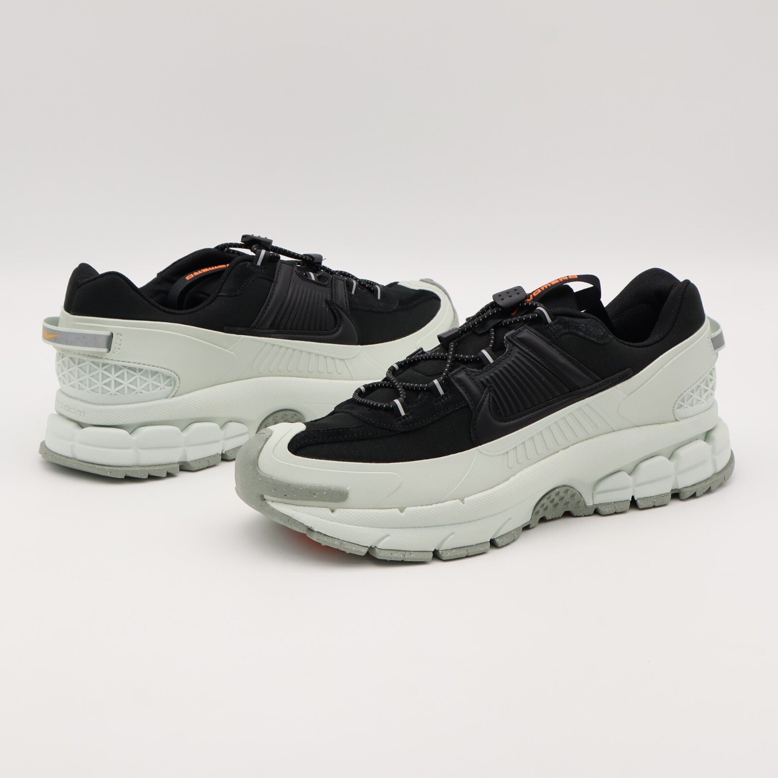 FV2295-001 Nike Zoom Vomero 5 Roam Black Light Silver (Men's)