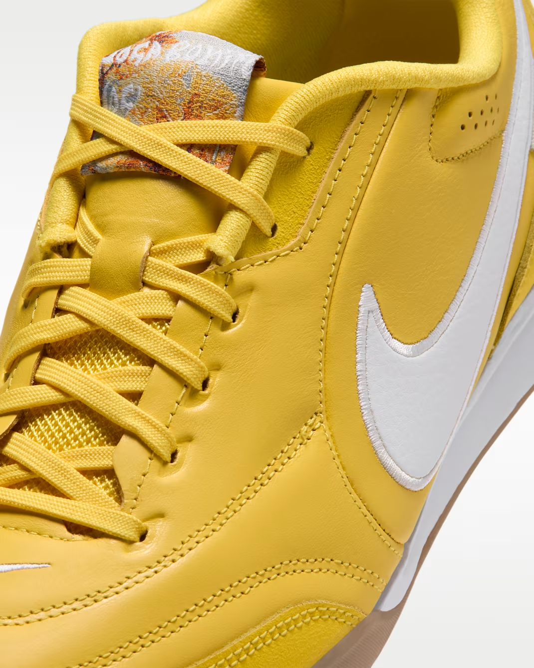 IQ8057-700 Nike Tiempo Streetgato "Joga Bonito" (Men's)