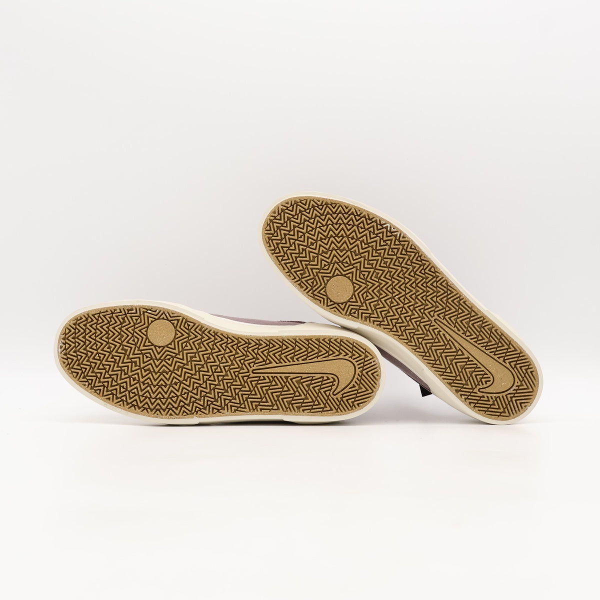 HF3066-200 Nike SB Mallo TE Shoes (Men's)