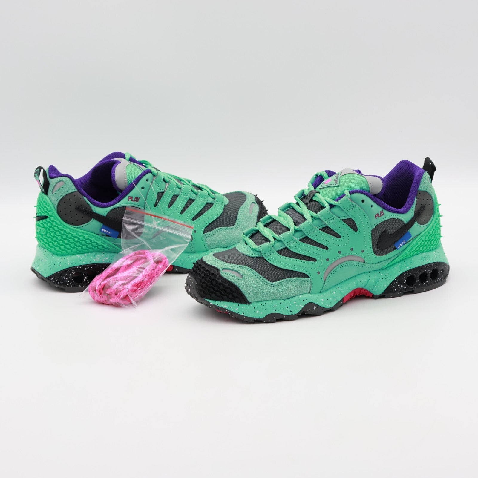 FN7546-301 UNDEFEATED Nike Air Terra Humara Light Menta (Men's)