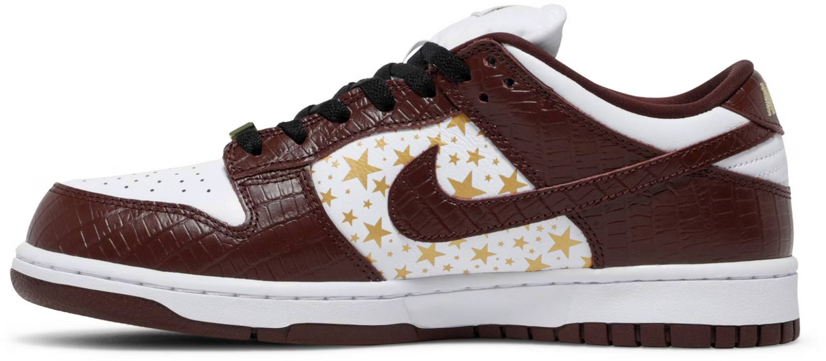 DH3228-103 Supreme Ã Nike SB Dunk Low OG QS Gold Stars (Men's)