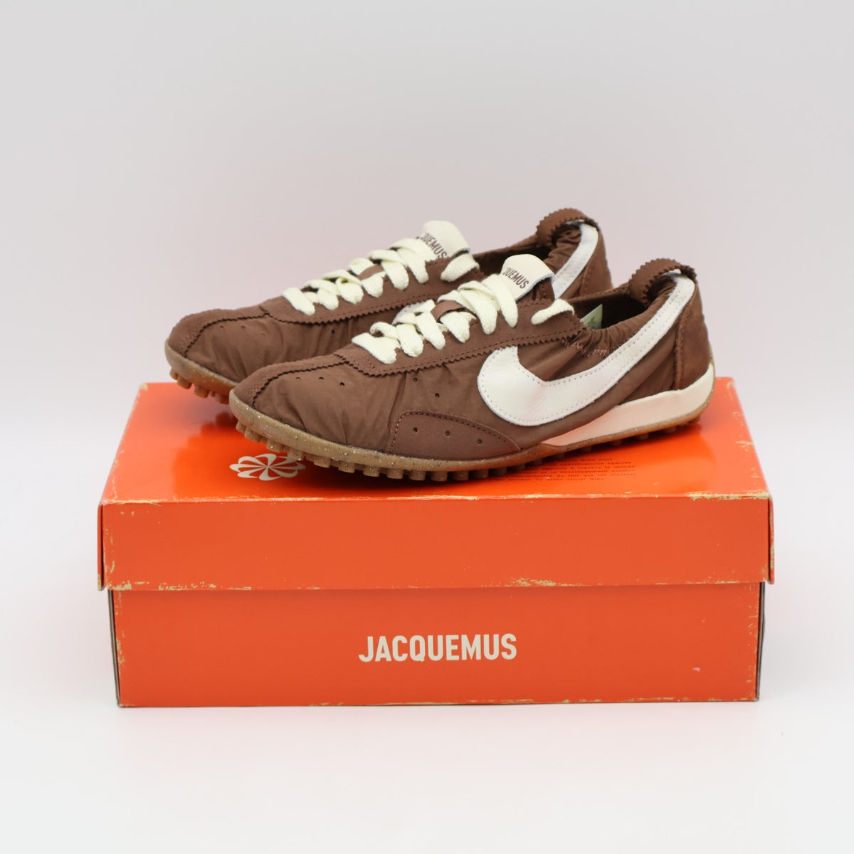 HV8547-200 Jacquemus Nike Women's Moon Shoe Fauna Brown (Womens's)