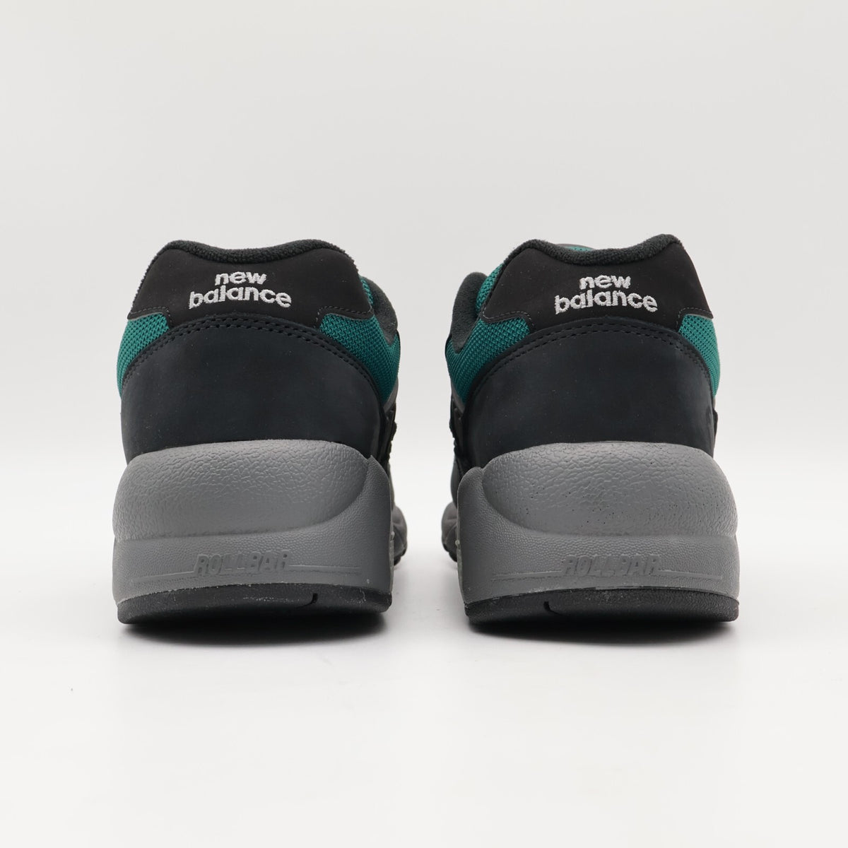 MT580VE2 New Balance 580 Black (Men's)