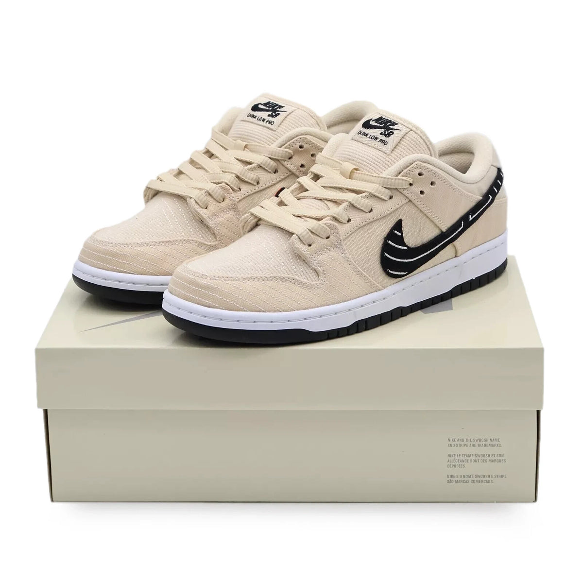 FD2627-200 Albino & Preto Nike SB Dunk Low Pro Pearl White Fossil Sail (Men's)