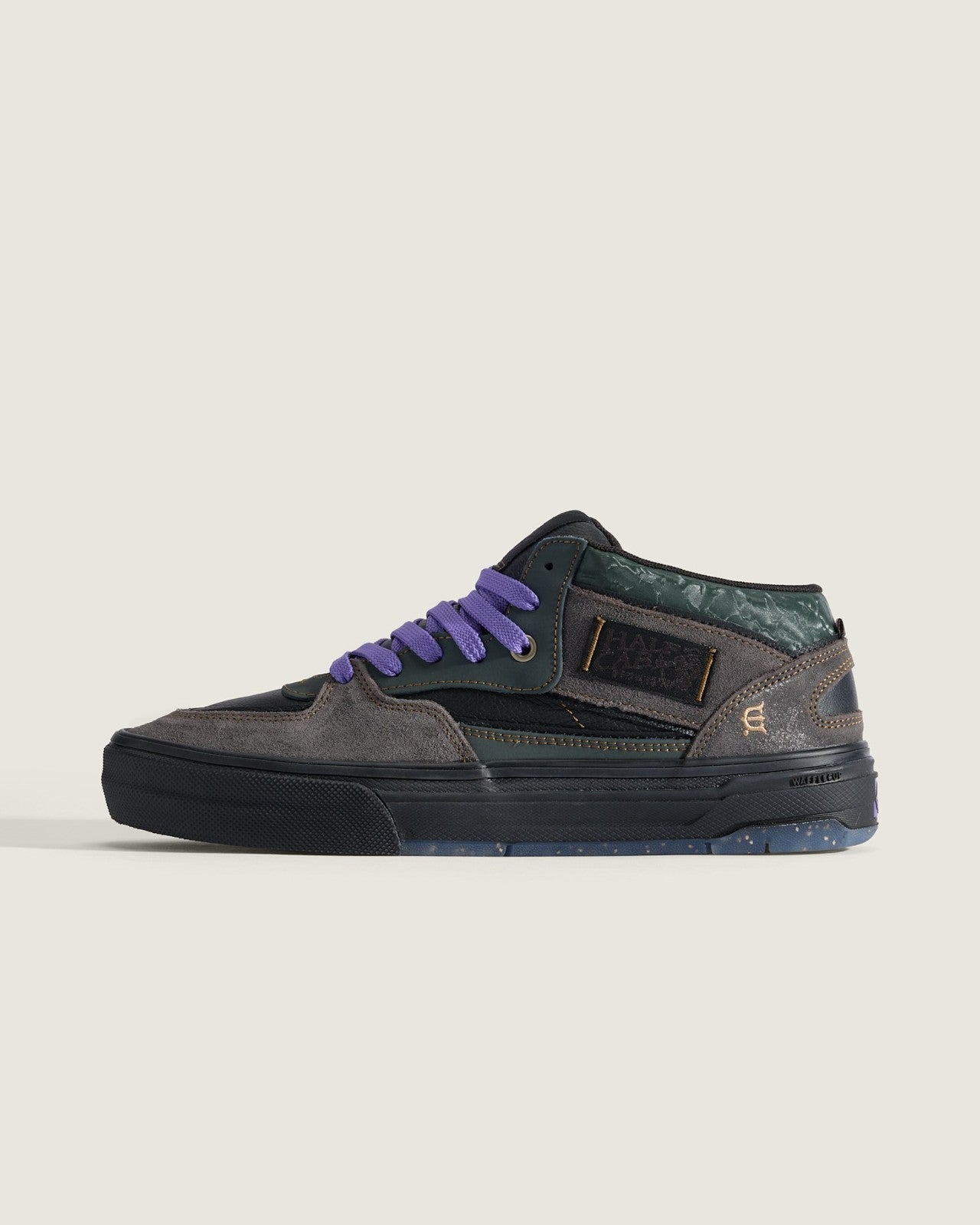 VN000D9ZEAQ Evisen Skateboards Ã Vans Skate Half Cab Wafflecup "Black/After Dark