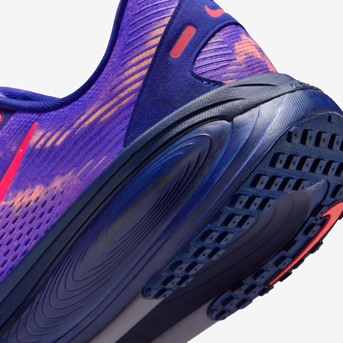 IQ0602-400 Nike Vomero 18 "Indigo Burst"