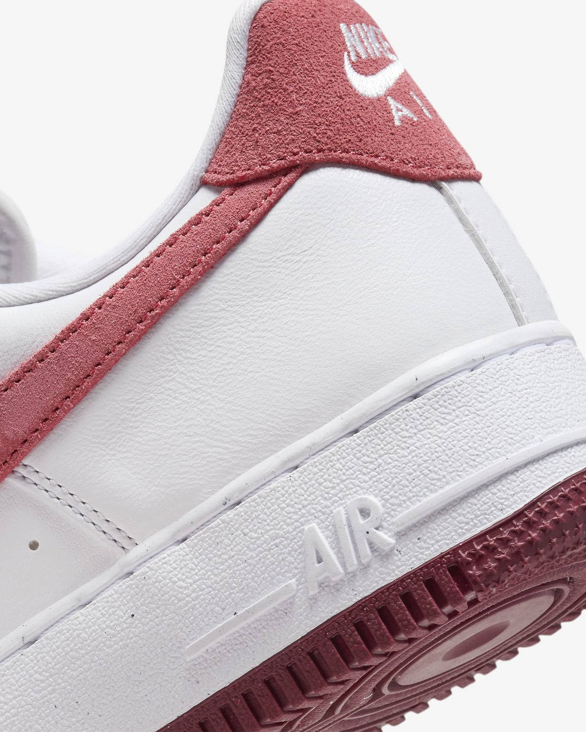 FQ7626-100 Nike Air Force 1 Low '07 Valentineâs Day (Women's)