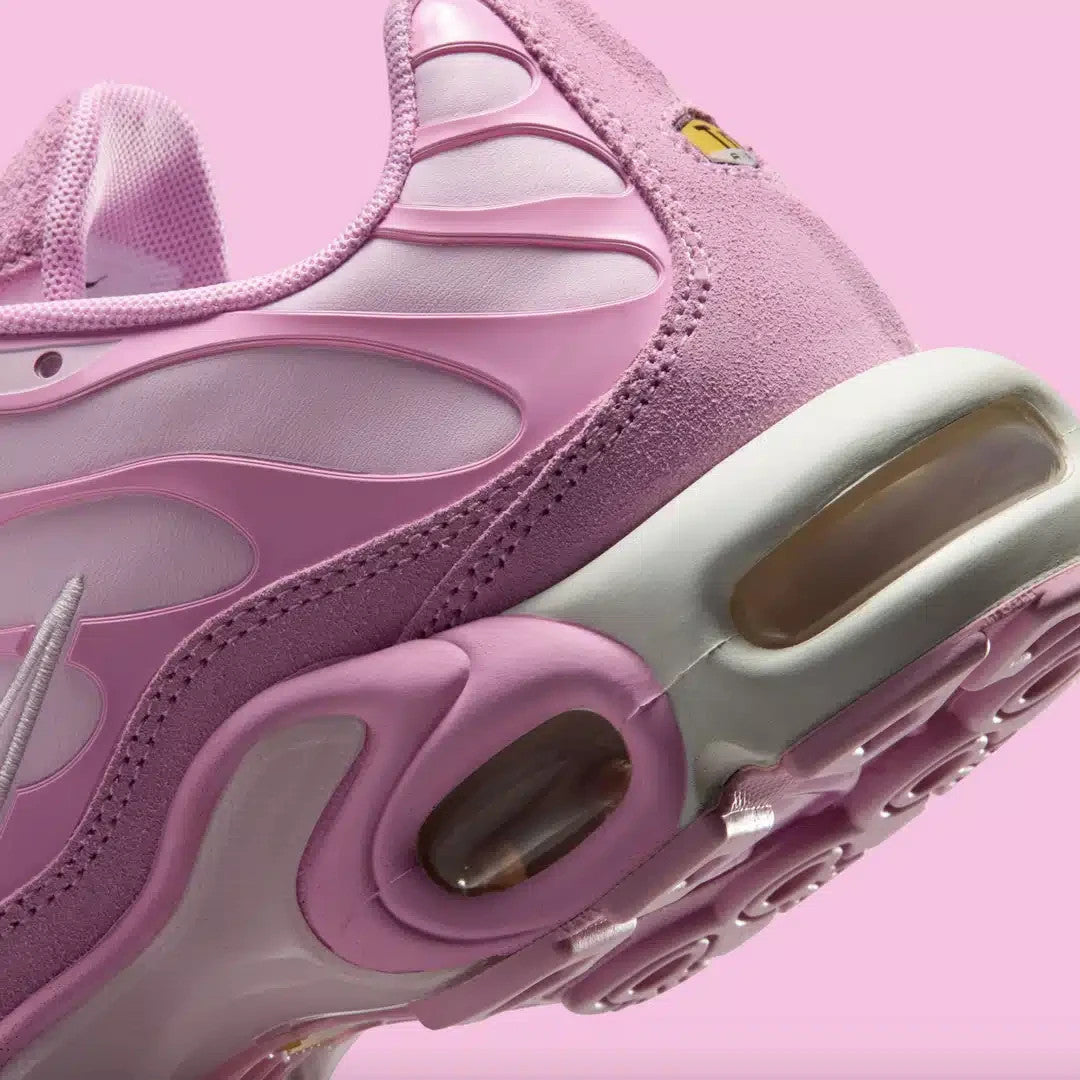 IV5286-600 Nike Air Max Plus "Pink Rise/Summit White" (Women's)
