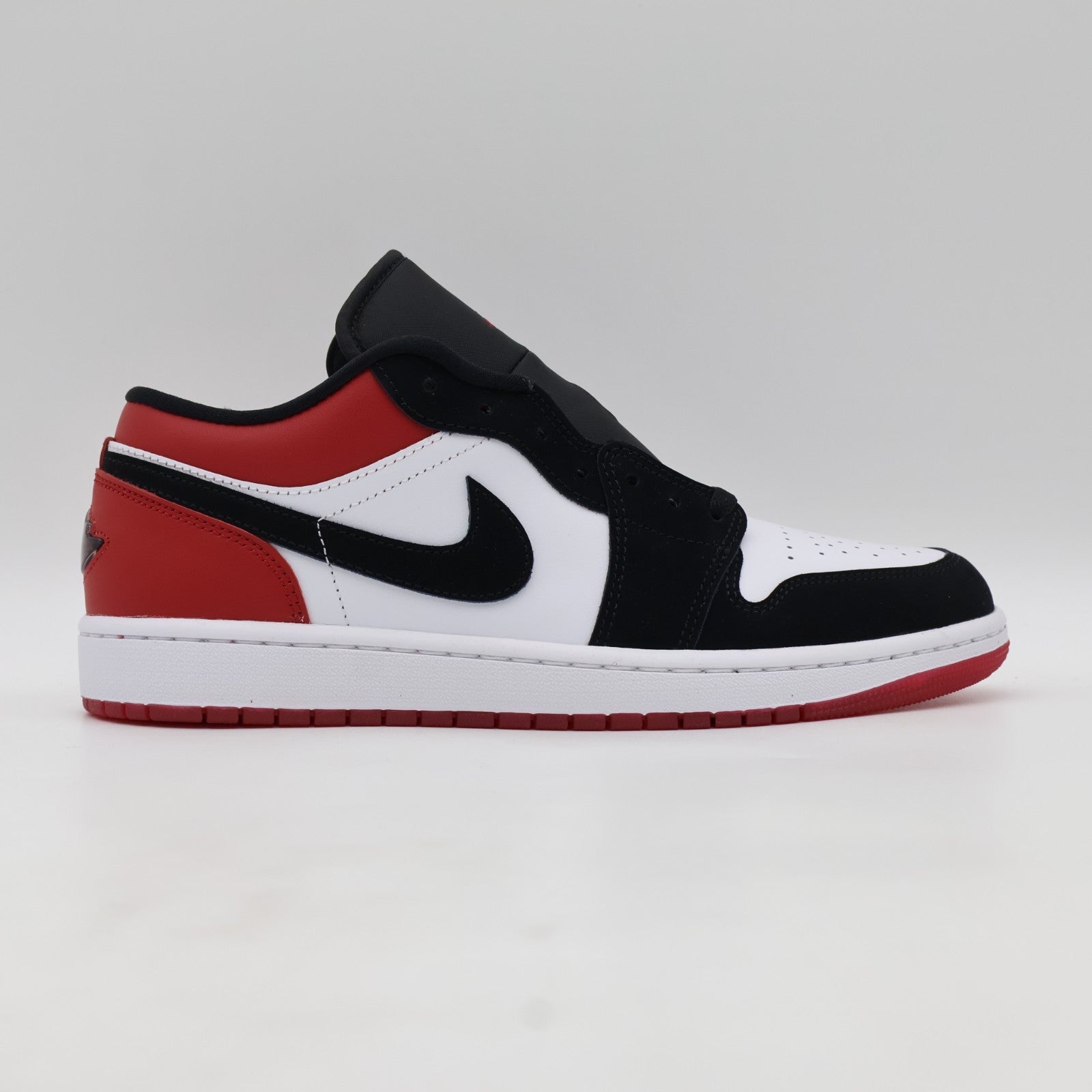 IB8971-106 Nike Air Jordan 1 Low SE Black Toe (Men's)