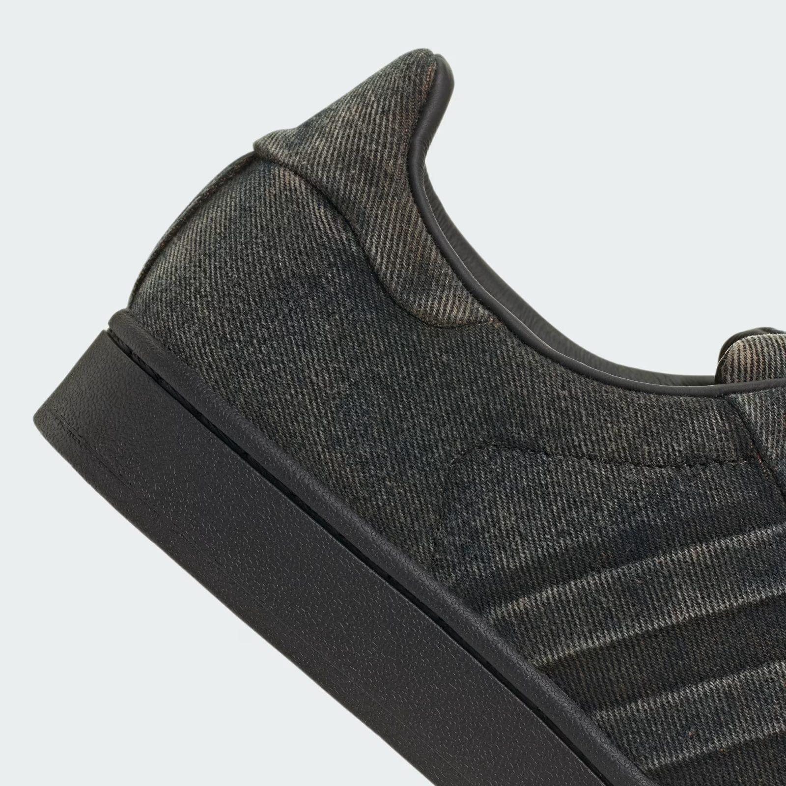 JQ3240 adidas Originals Superstar 82 Black Supplier Colour Core Black (Men's)