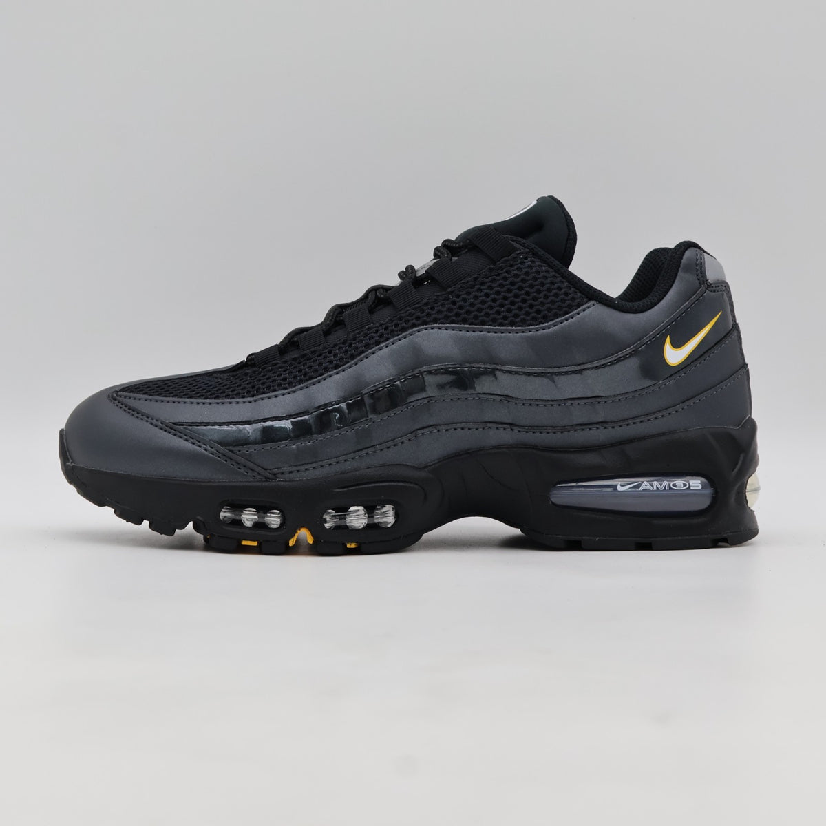 IB6830-001 Nike Air Max 95 Big Bubble SE Total 90 Pack Black (Men's)