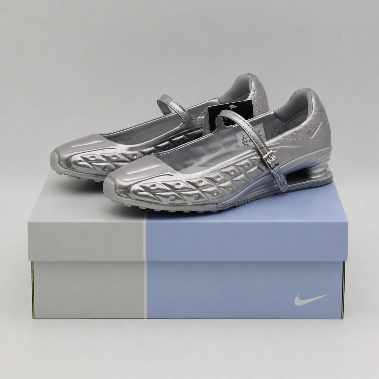 IR5510-002 Nike Shox Z Calistra Metallic Silver (Women's)