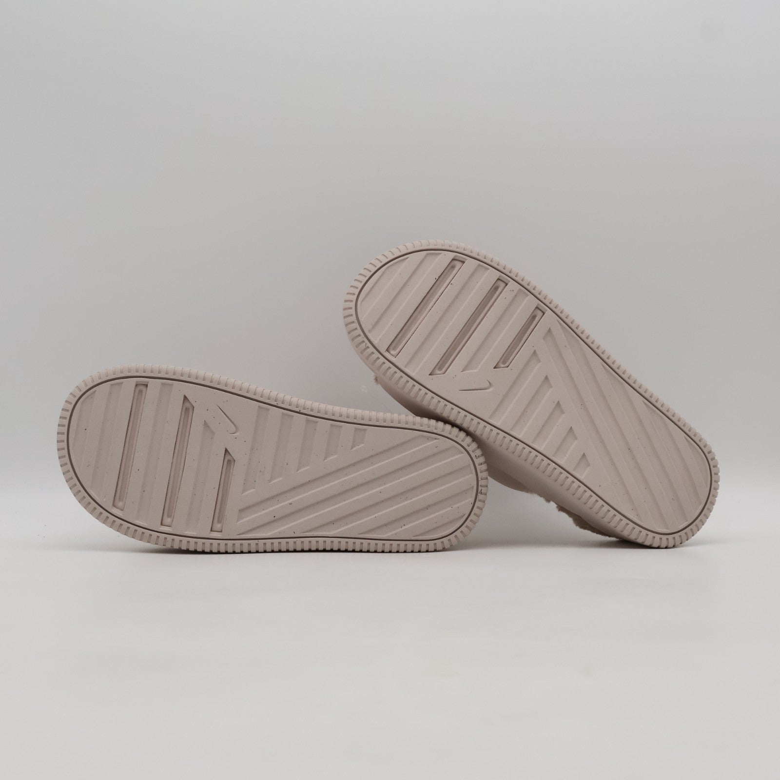 HV8560-600 Nike Calm Elevation Fur Slides Silt Red Malt (Women's)