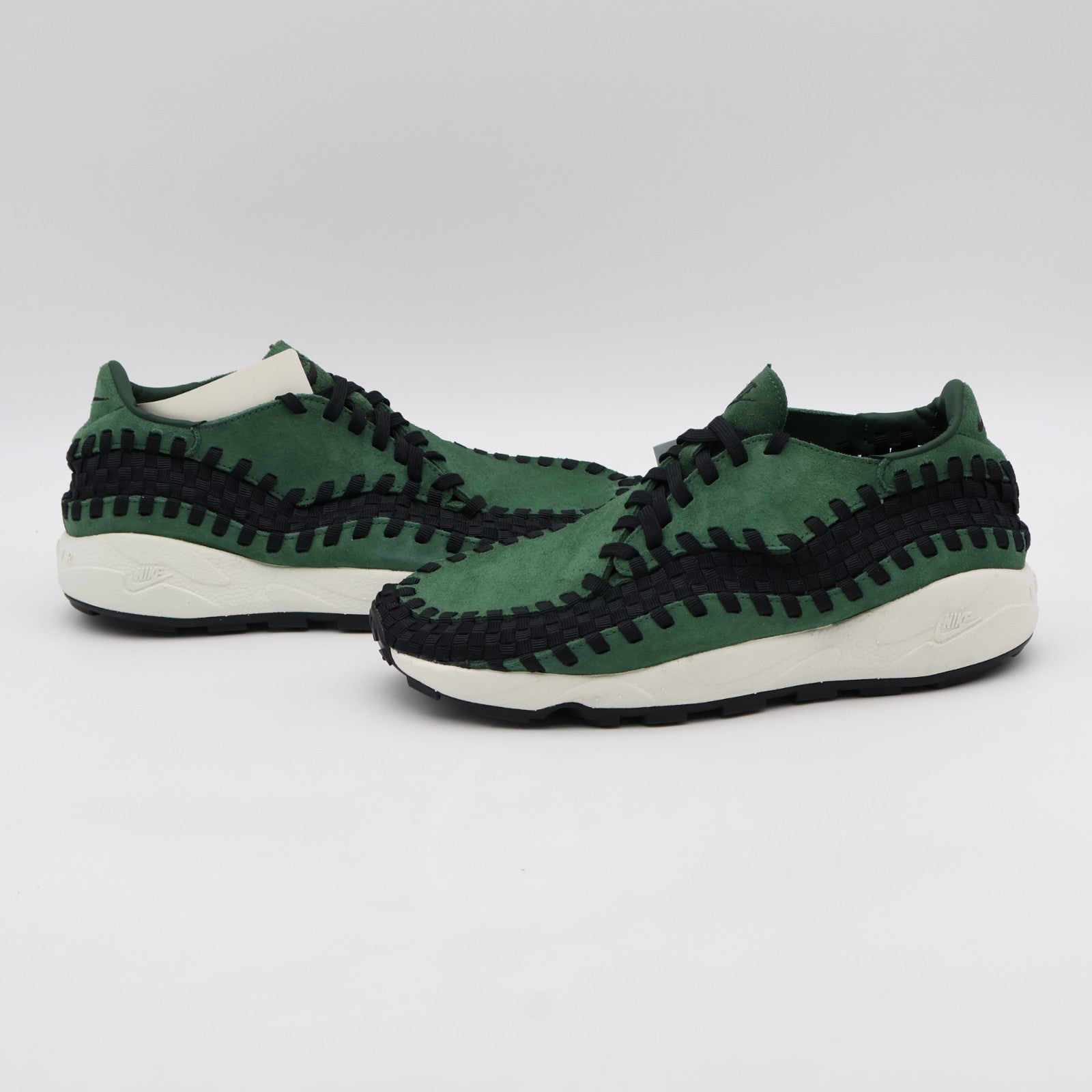FN3540-300 Nike Air Footscape Woven Fir (Women's)