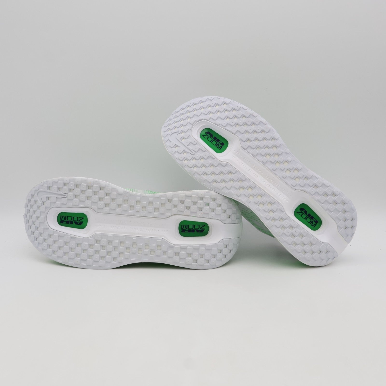 HQ2050-102 Nike Vomero Premium "White/Green Spark" (Men's)