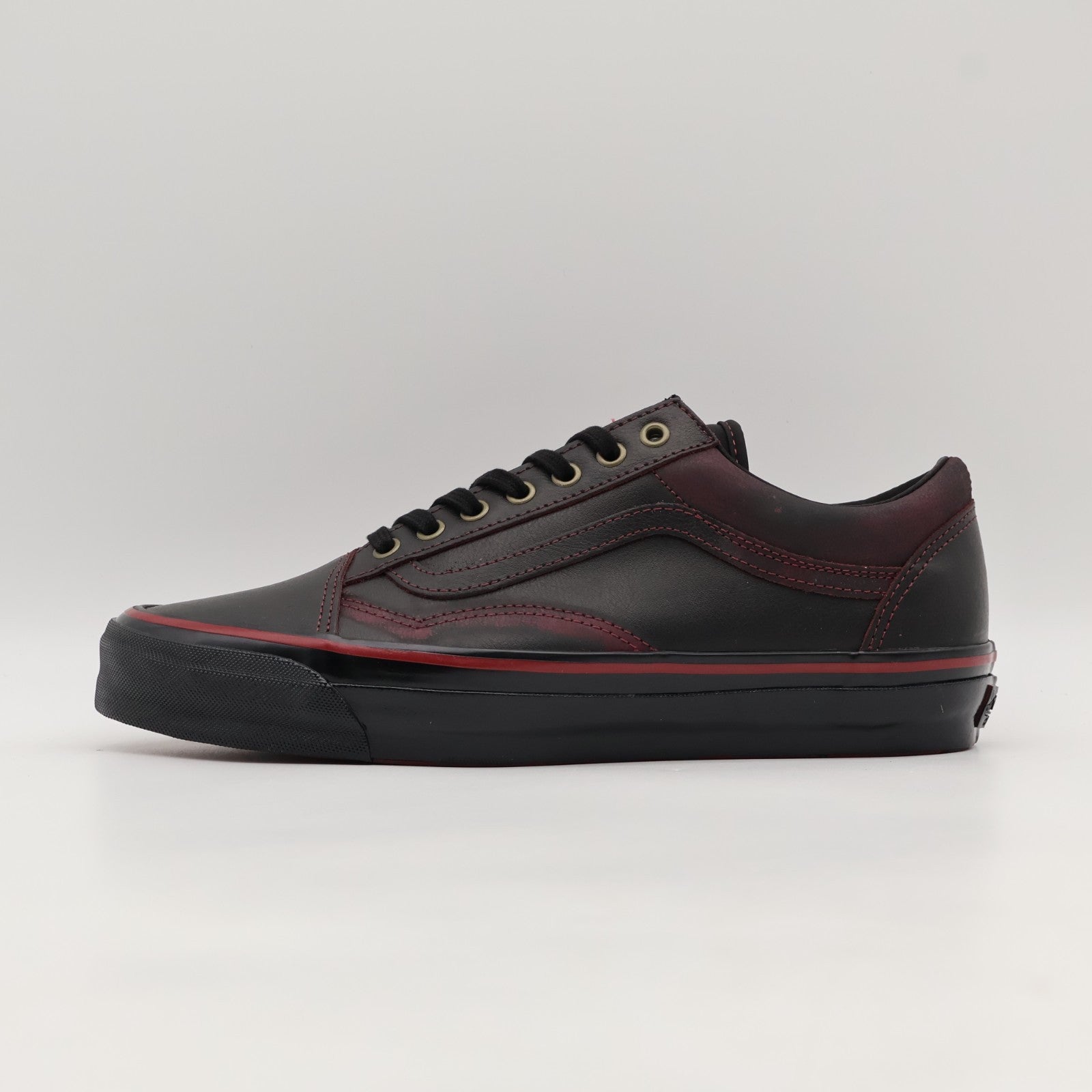 VN000EDAKRK Vans Premium Old Skool Leather Dark Red Black Tania Cruz (Men's)