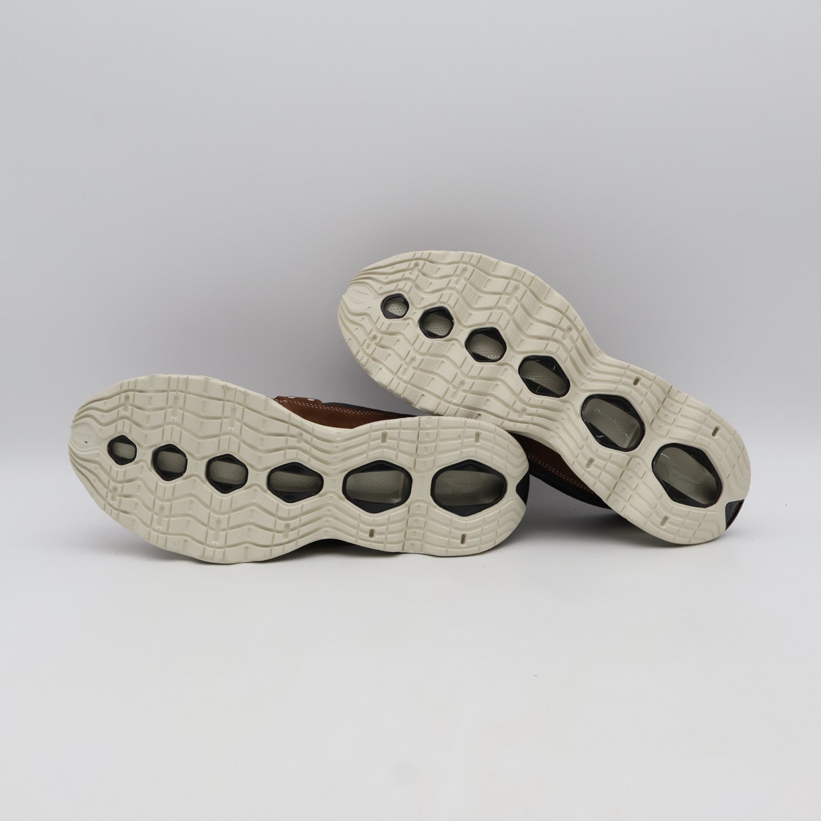 D1GD261901 SETSUMASA KOBAYASHI Ã Mizuno Wave Prophecy Ring Moc "Brown/Off White"