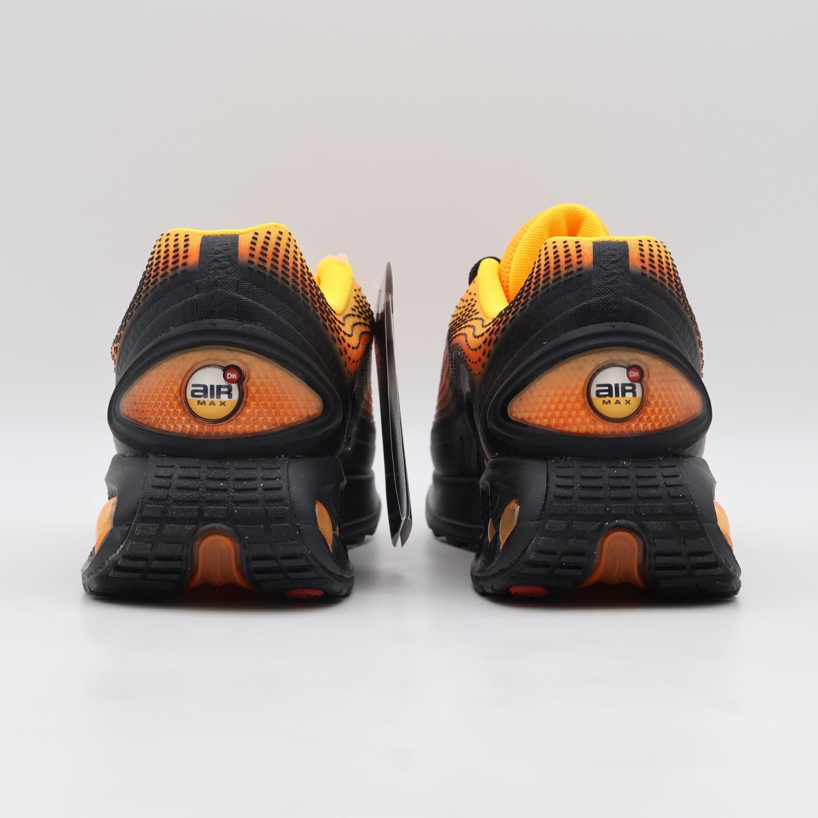 HM0810-800 Nike Air Max DN SE Laser Orange Black Total Orange Comet Red (Men's)