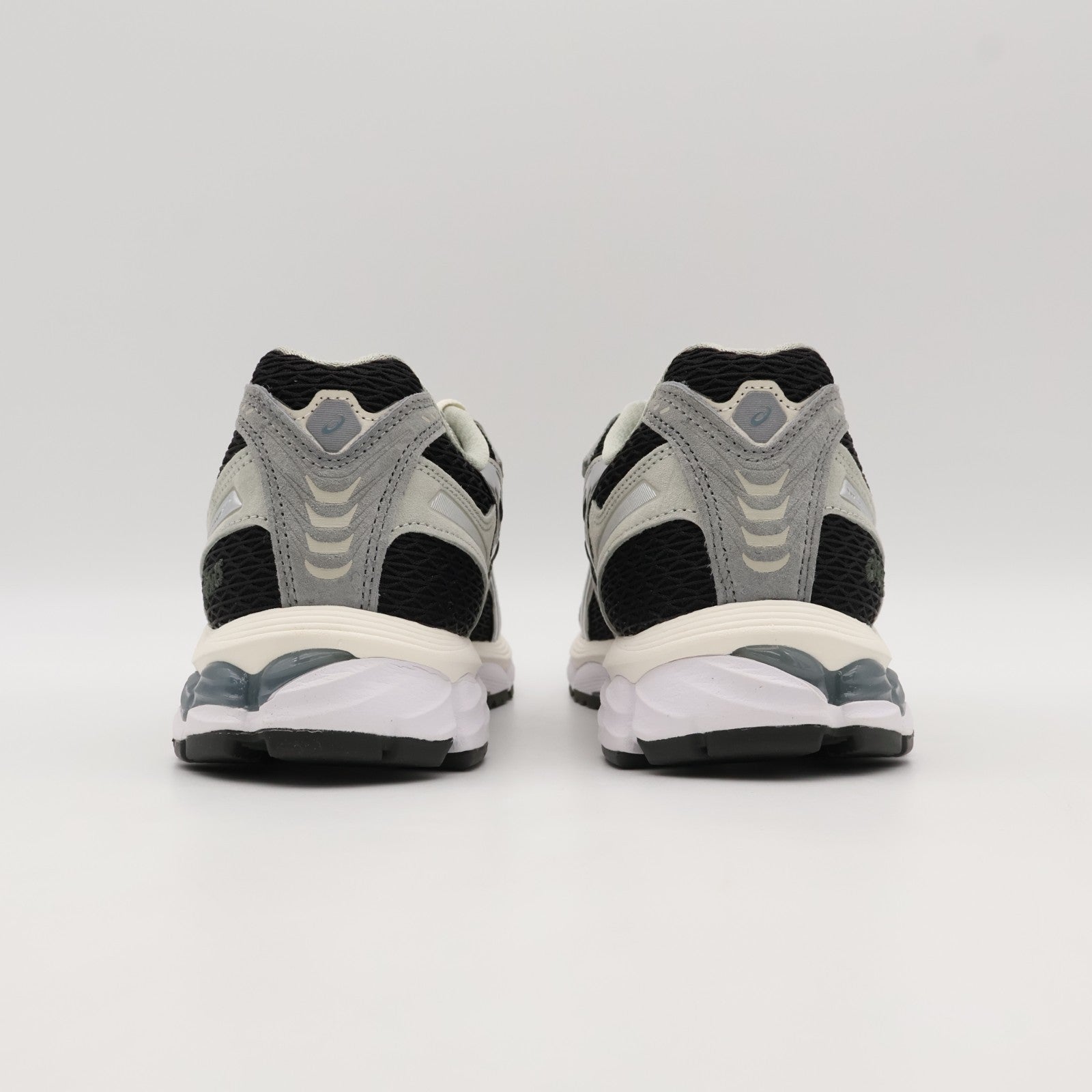 1203A846-020 KITH Ronnie Fieg Ã Asics Gel-Kayano 12.1 Peat Cream Black (Men's)