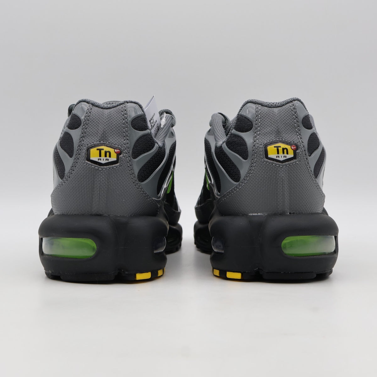 DM0032-026 Nike Air Max Plus Smoke Grey Volt (Men's)