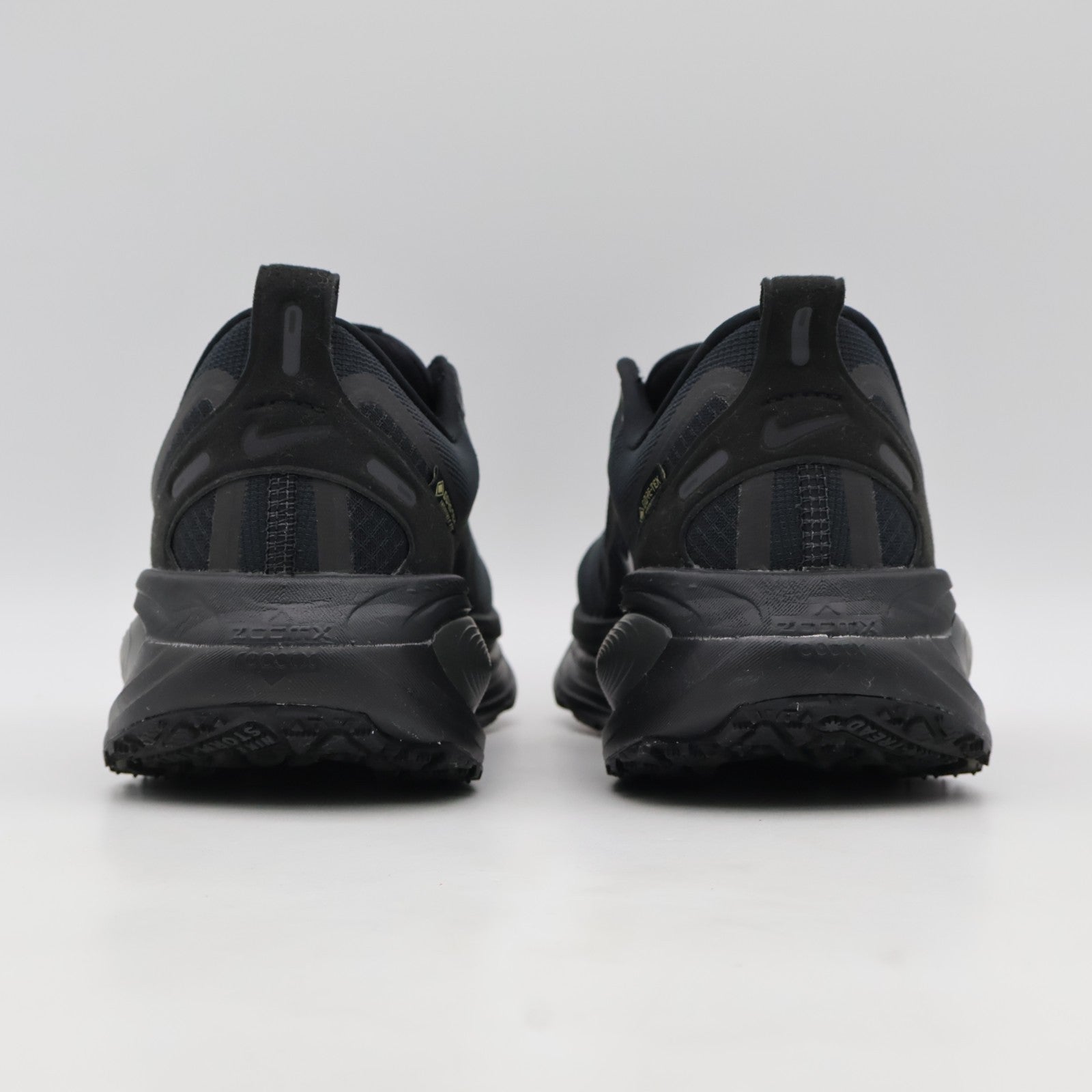 HQ7001-001 Nike Vomero 18 GORE-TEX Black Anthracite (Men's)