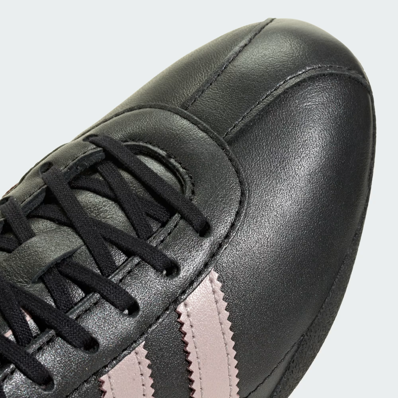 LA3432 adidas Tokyo "Core Black/Sandy Pink Met" (Women's)
